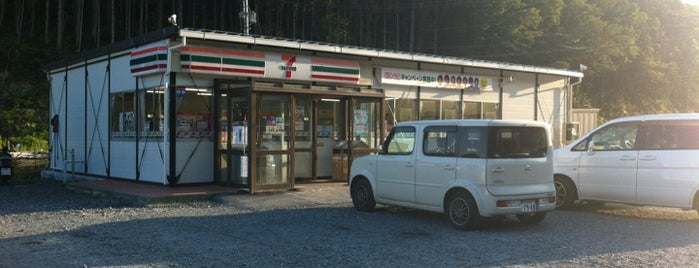 7-Eleven is one of 東日本の旅 in summer, 2012.