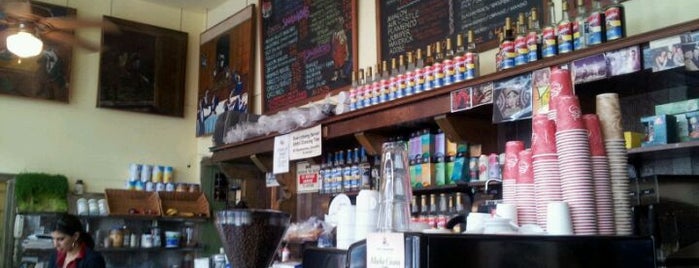 Cafe Cole is one of Tempat yang Disukai Pati.