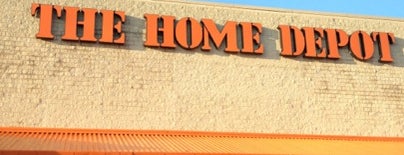 The Home Depot is one of Julie 님이 좋아한 장소.
