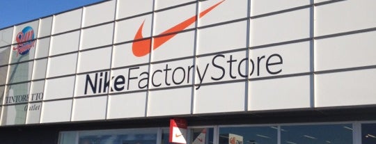 Nike Factory Store is one of Danielさんのお気に入りスポット.