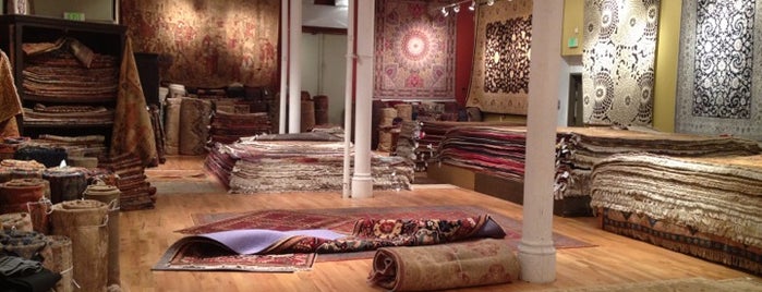 Turabi Rug Gallery is one of Lugares favoritos de Nadia.