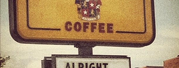 Dirk's Coffee is one of Lugares favoritos de Ivimto.