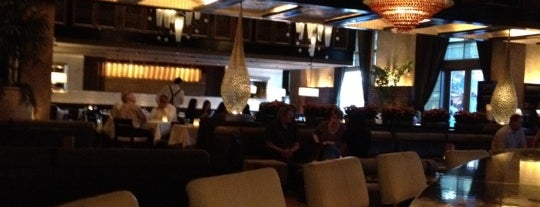 LAVO Italian Restaurant & Nightclub is one of Tempat yang Disimpan Barry.