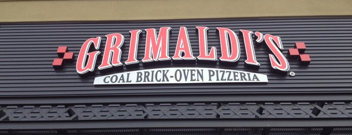 Grimaldi's Pizzeria is one of Shaneさんのお気に入りスポット.