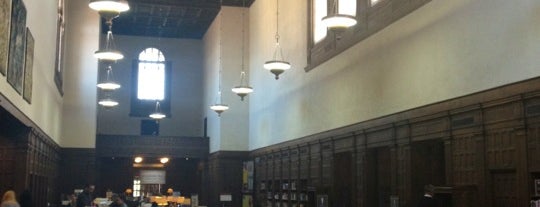 Pasadena Public Library - Central is one of Orte, die Valerie gefallen.