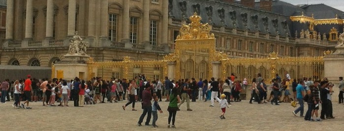 Palace of Versailles is one of Dream Destinations.