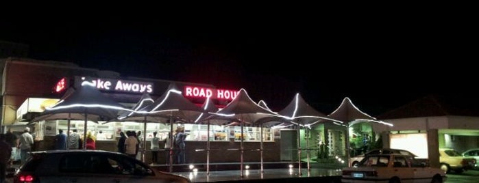 Wembley Roadhouse is one of Locais curtidos por Fathima.
