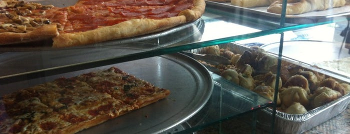 Gaudio's Pizzeria & Restaurant is one of Pizza in Astoria & LIC.