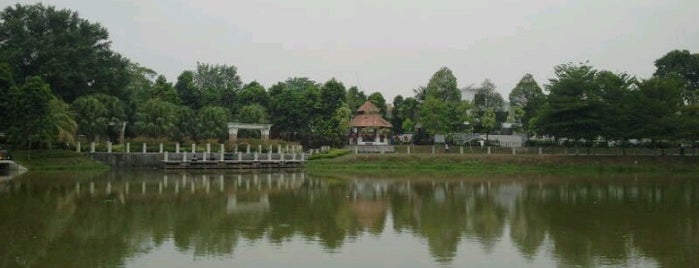 Taman Tasik Sri Aman is one of ꌅꁲꉣꂑꌚꁴꁲ꒒ 님이 좋아한 장소.