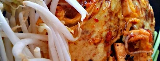 ผัดไทย is one of Noodles/Ramen Gang..
