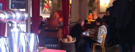 Café de l'Industrie is one of Paris Yummy !.