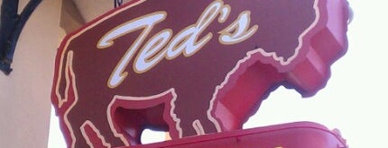 Ted's Montana Grill is one of Locais curtidos por Dana.