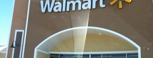 Walmart is one of สถานที่ที่ Robson ถูกใจ.