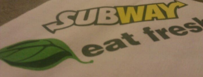 Subway is one of Grabbing Lunch on the Go in Chicago's Loop.