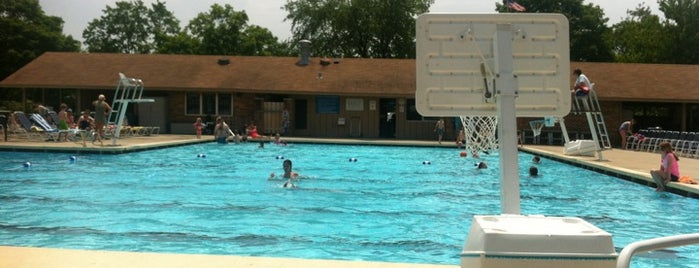 Huntington Estates Pool is one of Naperville To-Do List.