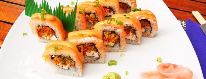 Sushi Itto is one of สถานที่ที่ Yolis ถูกใจ.