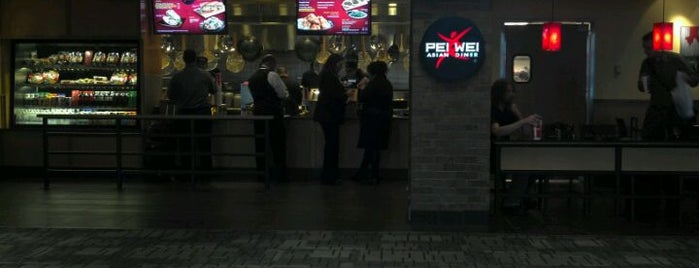 Pei Wei Asian Diner is one of Lieux qui ont plu à Tracy.