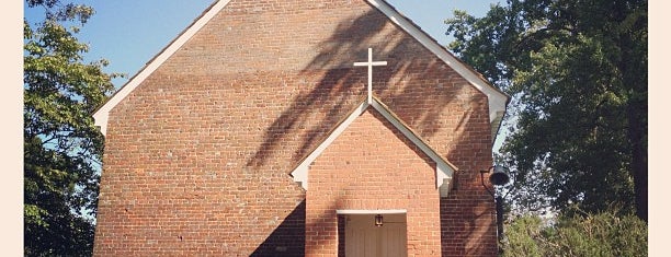Hickory Neck  Episcopal Church is one of Bianca : понравившиеся места.