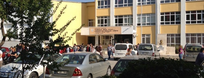 Turgut Reis Mesleki ve Teknik Anadolu Lisesi is one of Odunpazarı Anaokulu, İlk, Ortaokul ve Liseleri.