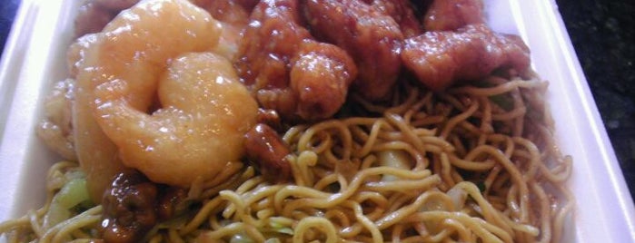 Panda Express is one of Teresaさんのお気に入りスポット.