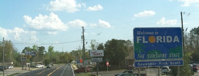 Alabama Florida Border is one of Locais curtidos por The1JMAC.