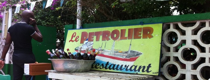 Le Petrolier is one of Locais curtidos por Dmitry.