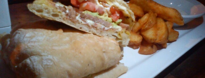 La Sandwicheria is one of Jonathanさんのお気に入りスポット.