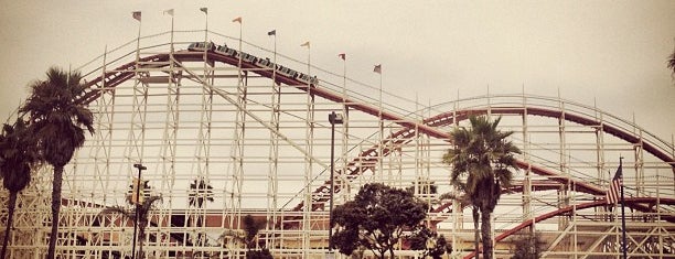Giant Dipper Rollercoaster is one of Tempat yang Disimpan Calvin.