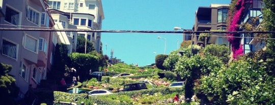Lombard Street is one of Visit.