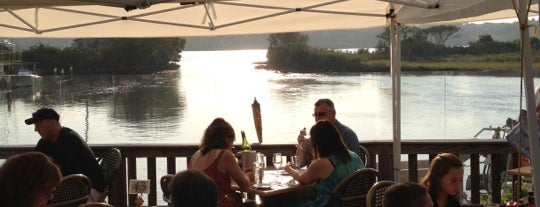 Matunuck Oyster Bar is one of Oysters.