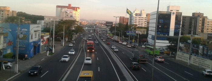 Centro is one of canoas.