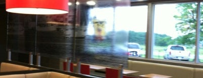 McDonald's is one of Posti che sono piaciuti a Justin.