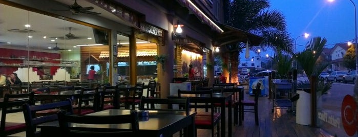 Restoran Patin Place is one of Tempat yang Disukai ꌅꁲꉣꂑꌚꁴꁲ꒒.