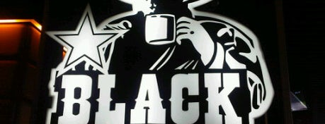 Black Canyon Coffee is one of ChitChat Medan.
