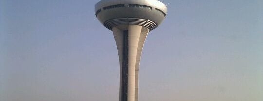 ท่าอากาศยานอาดอลโฟ ซัวเรซ มาดริด-บาราคัส (MAD) is one of Airports Visited.