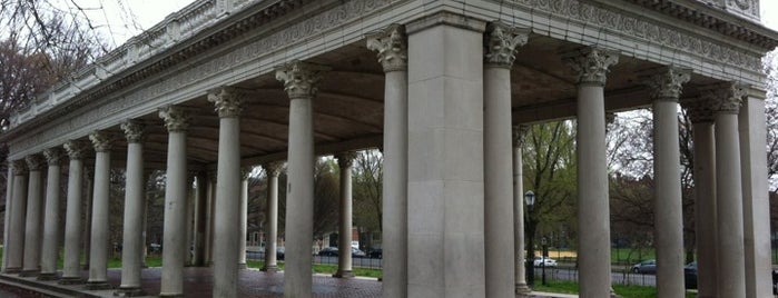 Prospect Park Parkside Entrance is one of Posti salvati di Dwight.