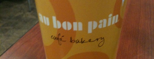 Au Bon Pain is one of Kim’s Liked Places.
