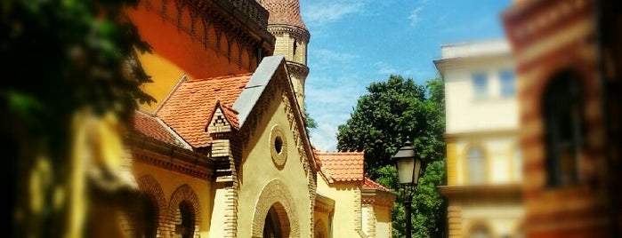 ELTE Gólyavár is one of สถานที่ที่ Tamás Márk ถูกใจ.