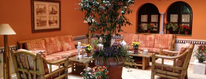 Hotel Patio de La Alameda is one of Tempat yang Disukai Giulia.