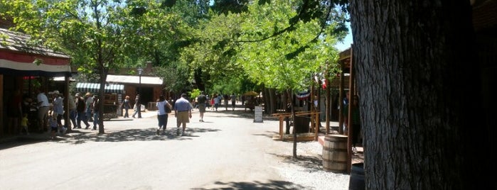 Columbia State Historic Park is one of Jordanさんのお気に入りスポット.