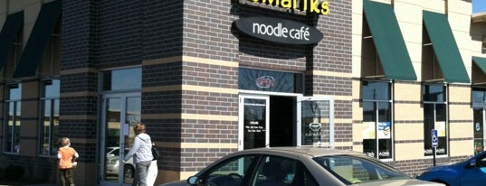 Z'Mariks Noodle Cafe is one of DELICIOUS FOOD.