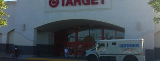 Target is one of Orte, die Eve gefallen.