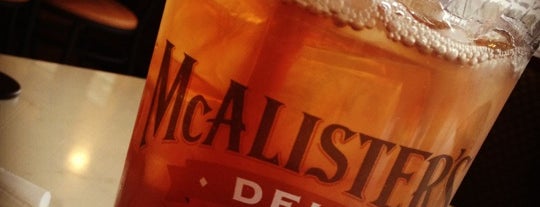 McAlisters Deli is one of Chrisさんのお気に入りスポット.