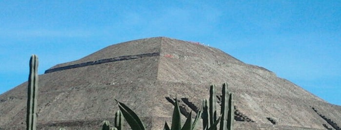 Zona Arqueológica de Teotihuacán is one of Peru Trip.