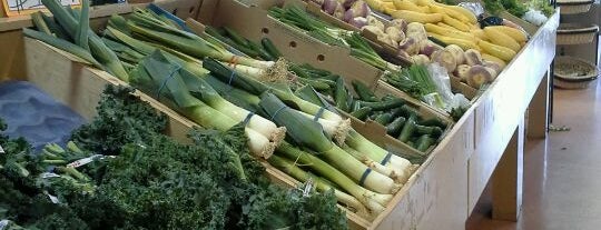 Stile's Farmers Market is one of Lugares favoritos de Normélia.