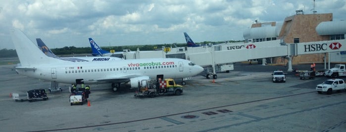 Aeropuerto Internacional de Cancún (CUN) is one of México (Riviera Maya).