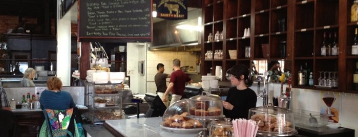 Dottie's True Blue Cafe is one of Be a Local in SoMa.