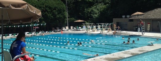 Brookwood Hills Community Pool is one of Lugares favoritos de Nelson Wells at.