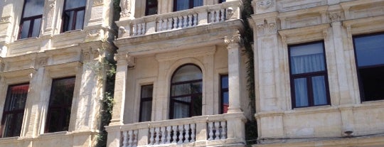 Grand Hotel de Londres is one of Estambul, Turquía.