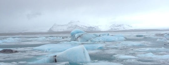 Jökulsárlón (Glacier Lagoon) is one of Iceland.